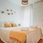 Surf & Nature With Terrace & Yoga Gym Near Guincho 2 To 8 Guests Cascais