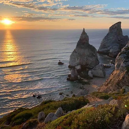 Surf & Nature With Terrace & Yoga Gym Near Guincho 2 To 8 Guests Віавіа
