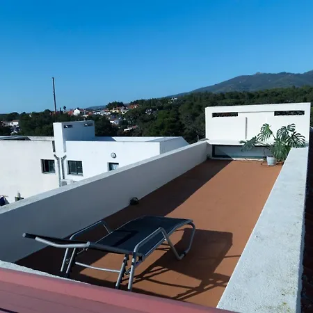 Surf & Nature With Terrace & Yoga Gym Near Guincho 2 To 8 Guests Nyaraló Cascais