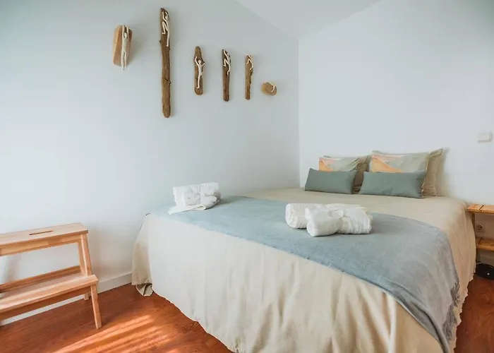 Surf & Nature With Terrace & Yoga Gym Near Guincho 2 To 8 Guests * Cascais