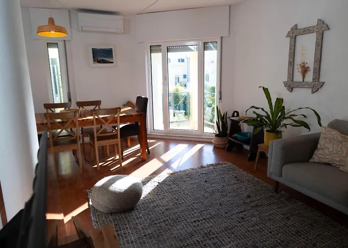 Surf & Nature With Terrace & Yoga Gym Near Guincho 2 To 8 Guests * Cascais