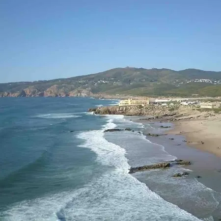 Surf & Nature With Terrace & Yoga Gym Near Guincho 2 To 6 Guests Semesterbostad Cascais